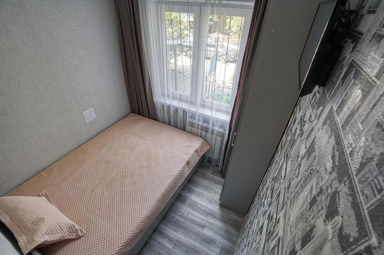 Ferienwohnung Апарт 33 Almaty Exterior foto